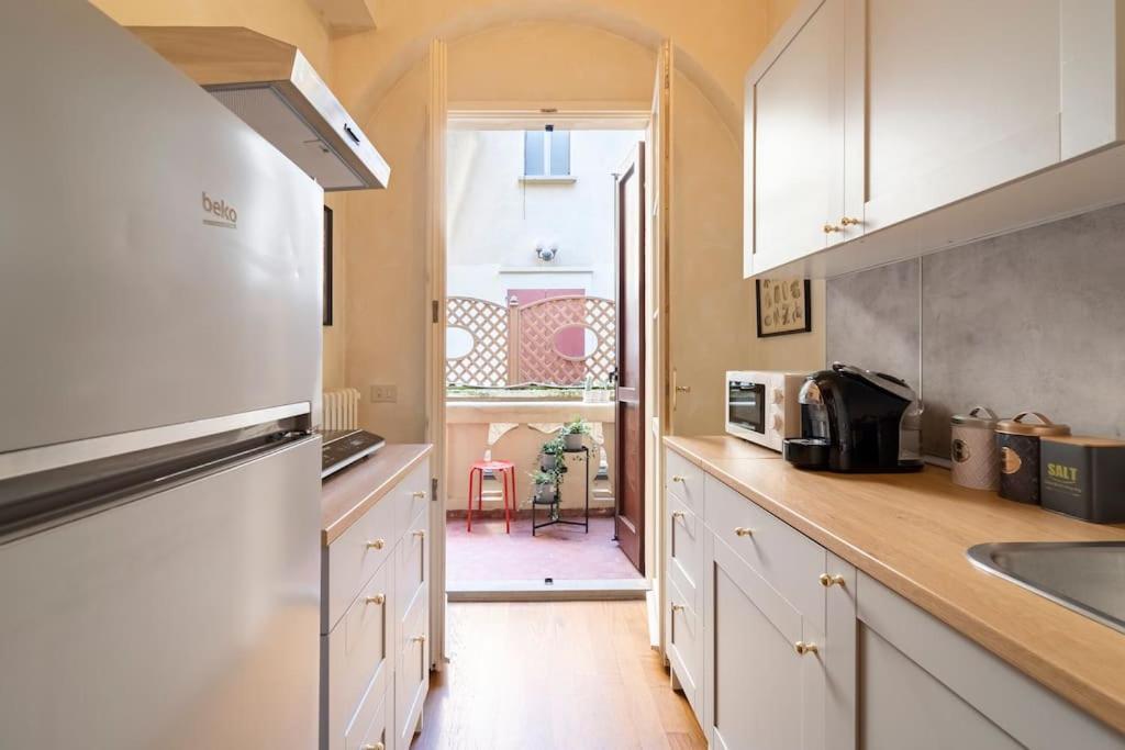 Appartamento Elegante E Centrale La Foglia D'Oro Bologna Exterior foto