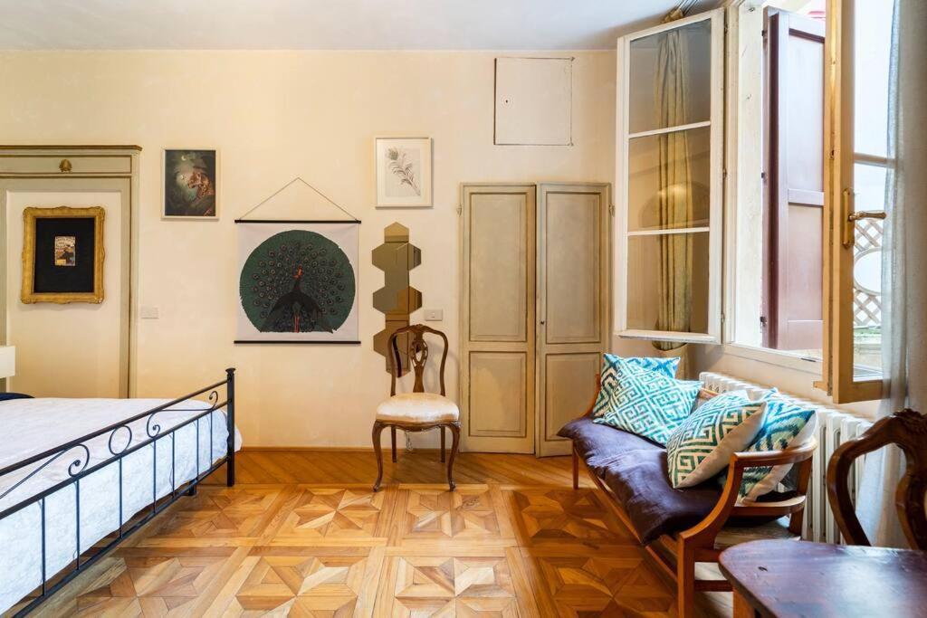 Appartamento Elegante E Centrale La Foglia D'Oro Bologna Exterior foto